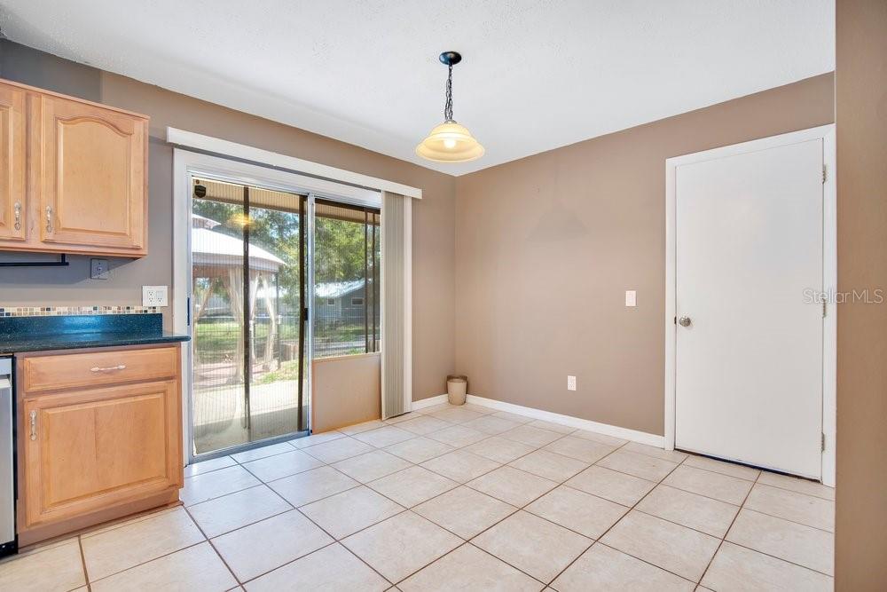 1813 OAKEY AVE, DELAND, FL, 32720