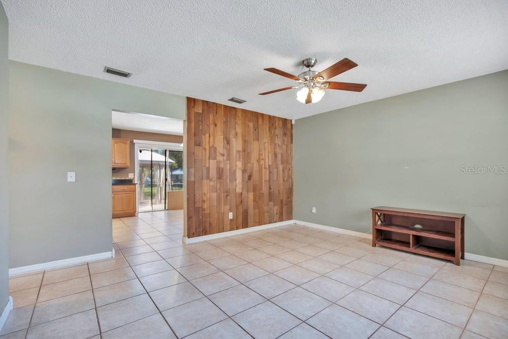 1813 OAKEY AVE, DELAND, FL, 32720