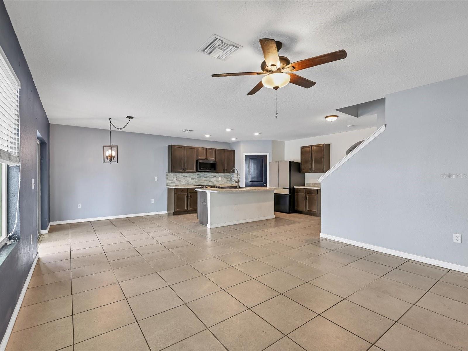 10003 GEESE TRAIL CIR, SUN CITY CENTER, FL, 33573