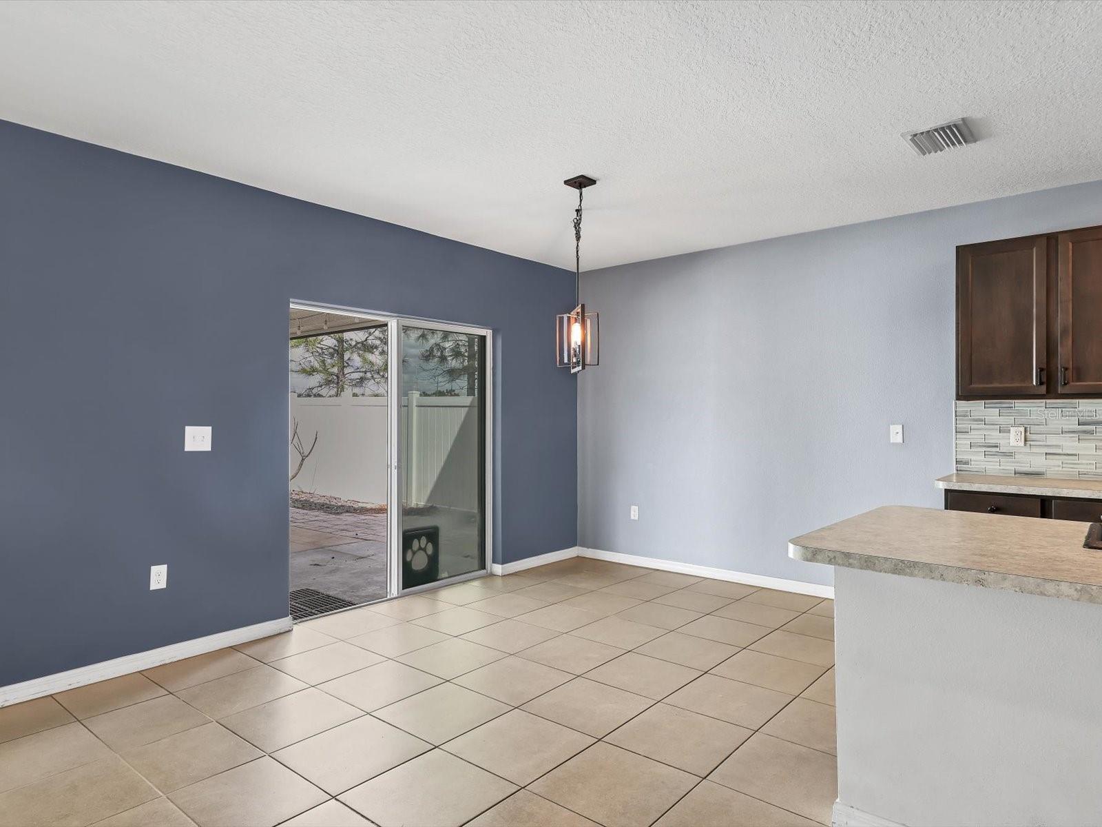 10003 GEESE TRAIL CIR, SUN CITY CENTER, FL, 33573