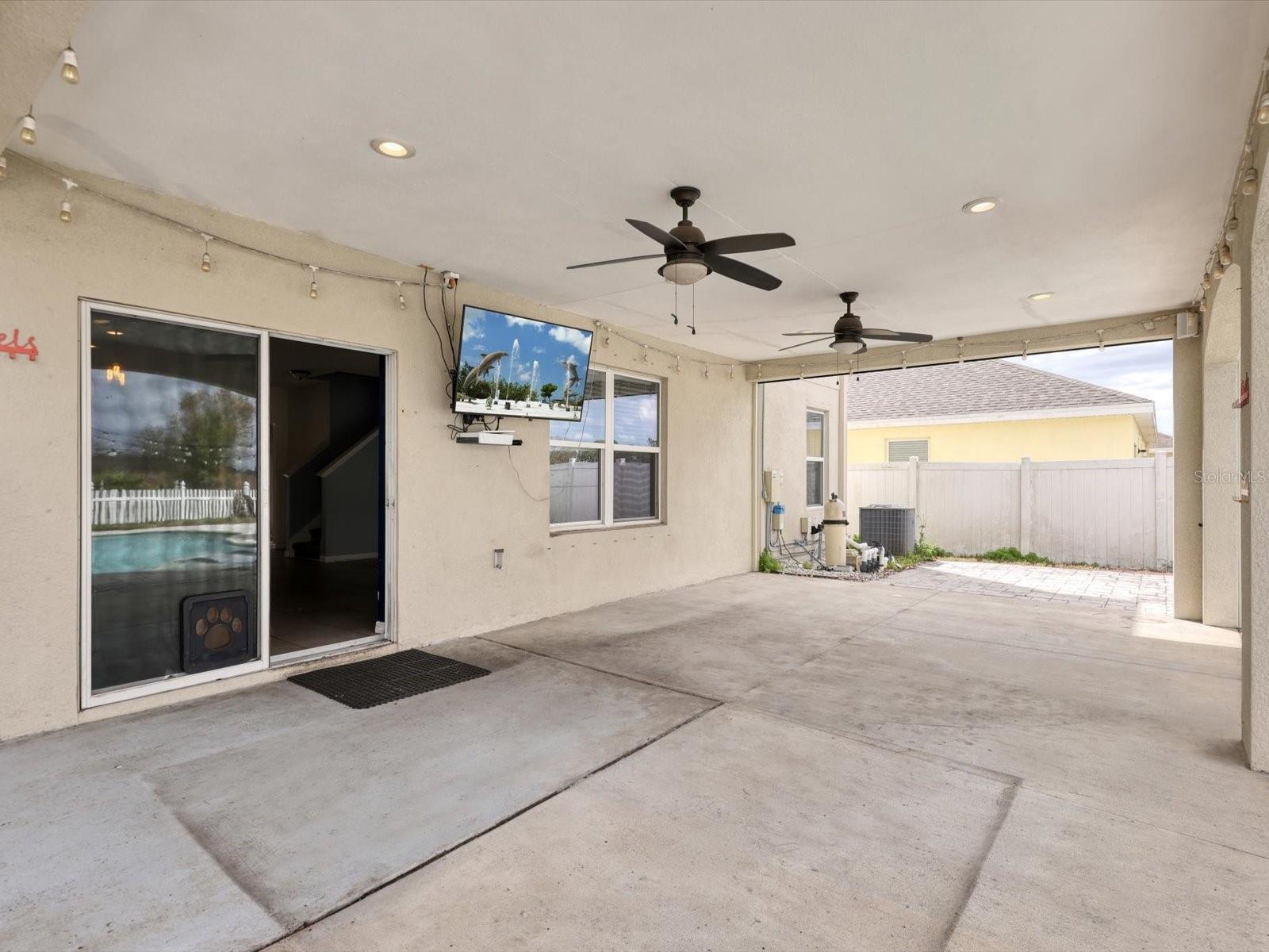 10003 GEESE TRAIL CIR, SUN CITY CENTER, FL, 33573