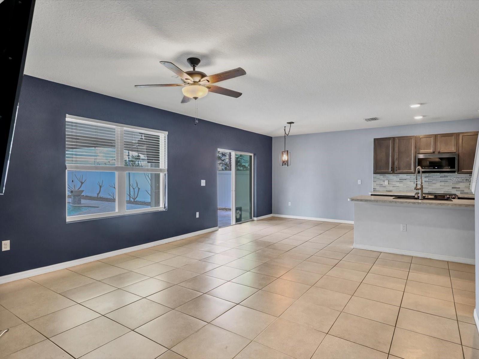 10003 GEESE TRAIL CIR, SUN CITY CENTER, FL, 33573