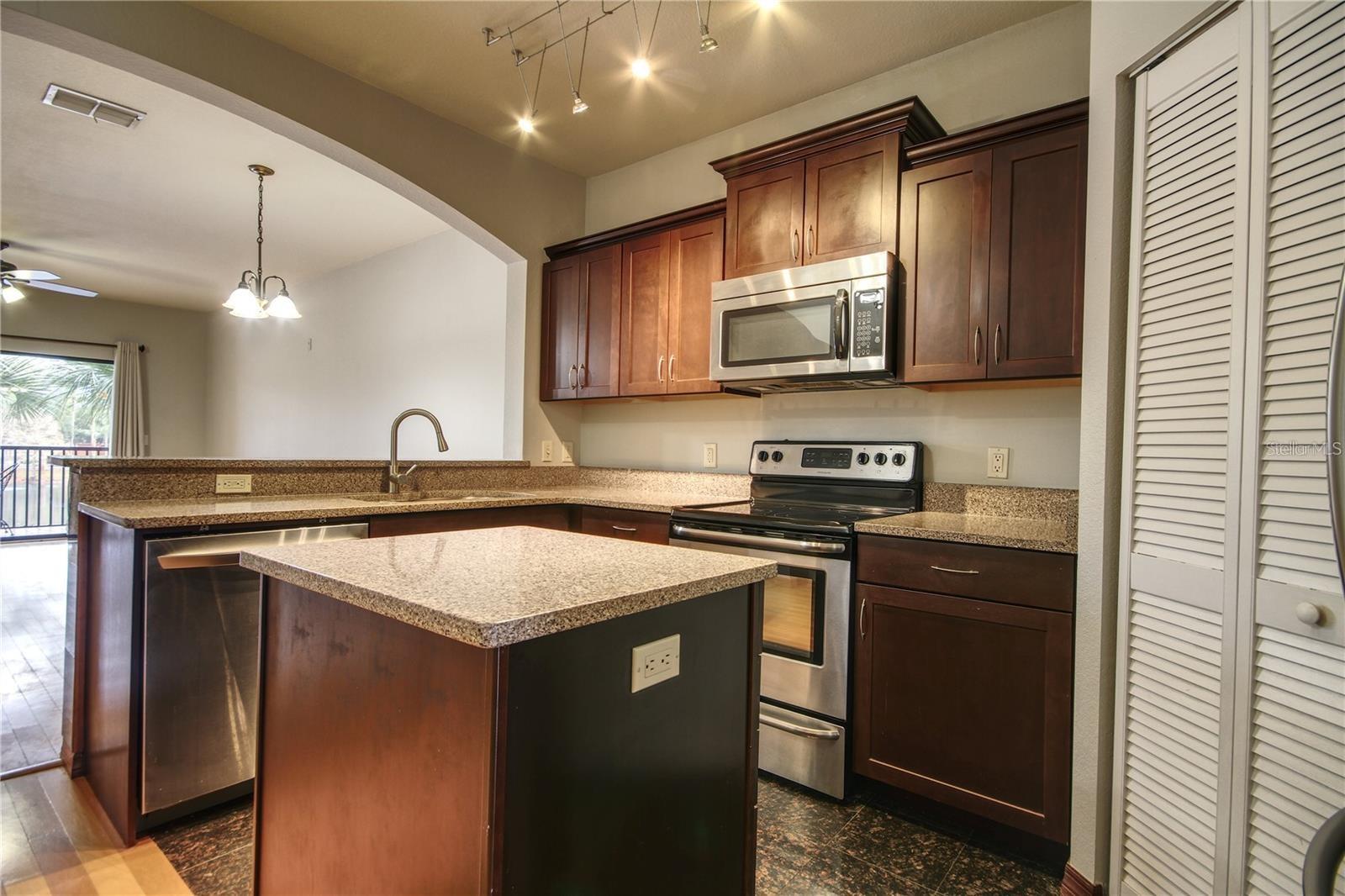 2139 CHIANTI PL #154, PALM HARBOR, FL, 34683