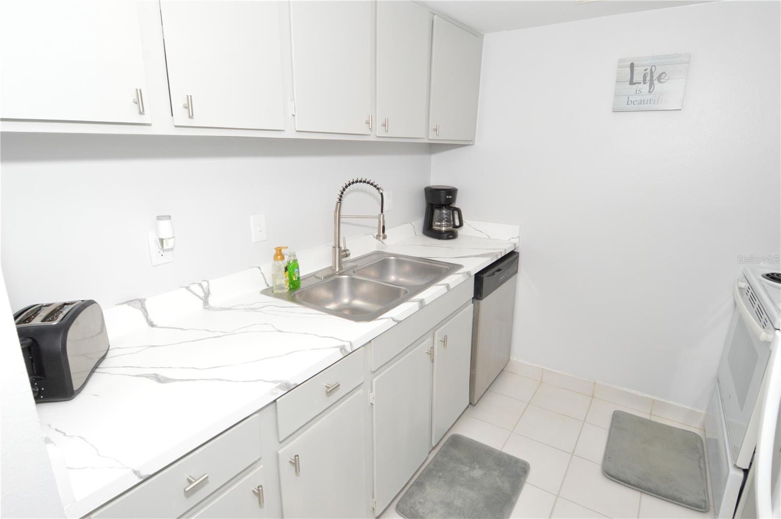 12760 INDIAN ROCKS RD #555, LARGO, FL, 33774