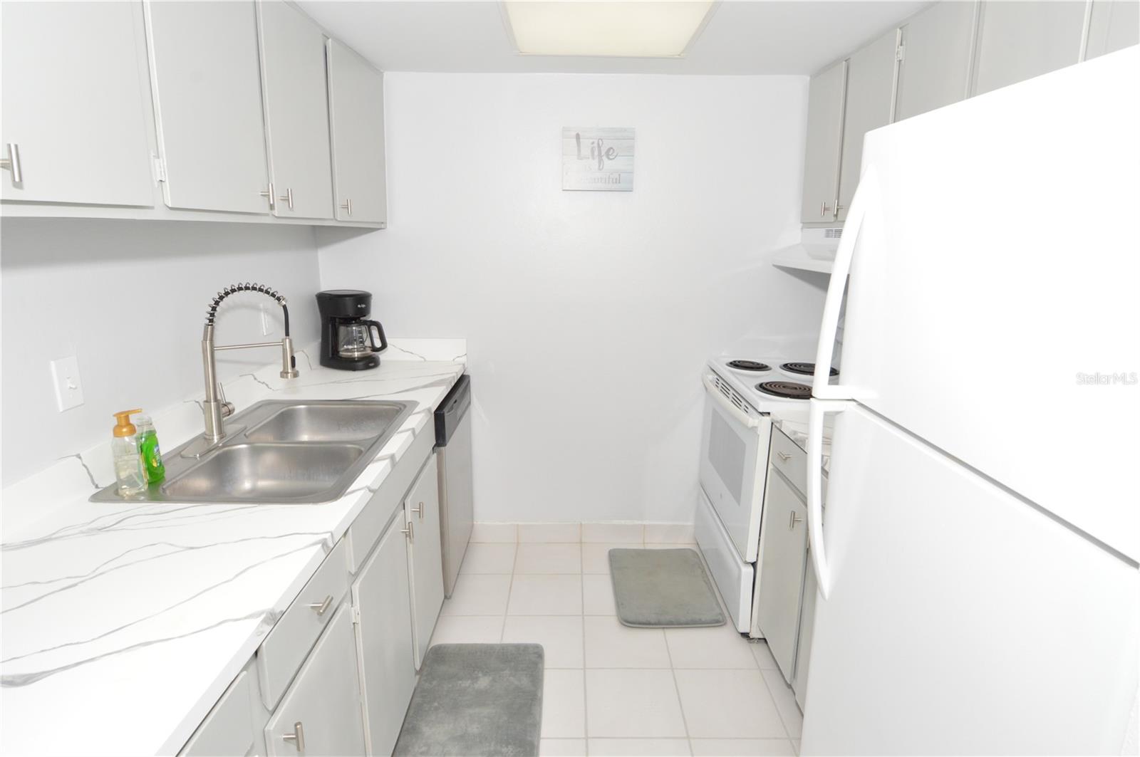 12760 INDIAN ROCKS RD #555, LARGO, FL, 33774