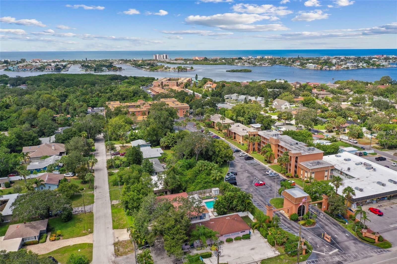 12760 INDIAN ROCKS RD #555, LARGO, FL, 33774