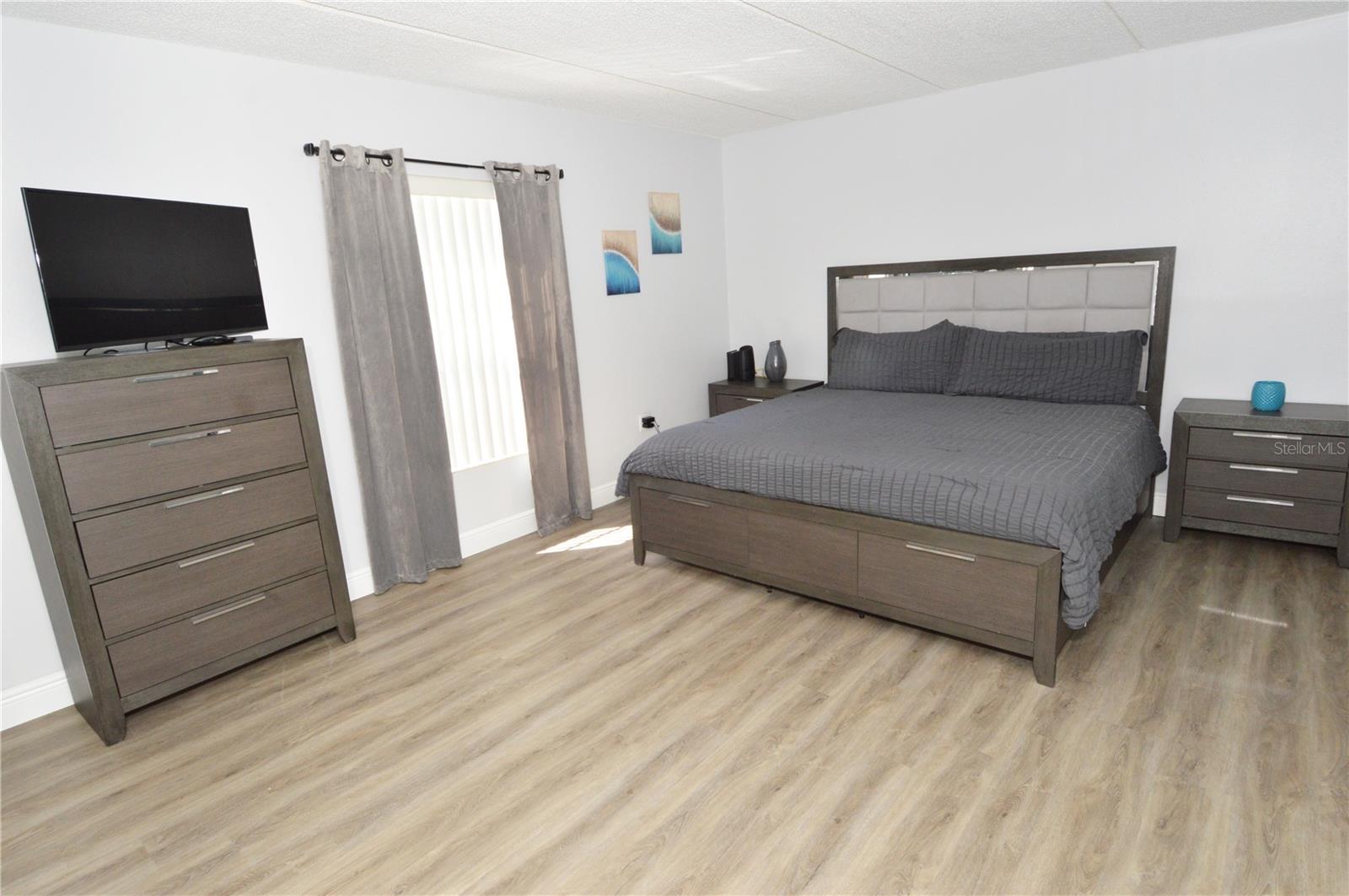 12760 INDIAN ROCKS RD #555, LARGO, FL, 33774