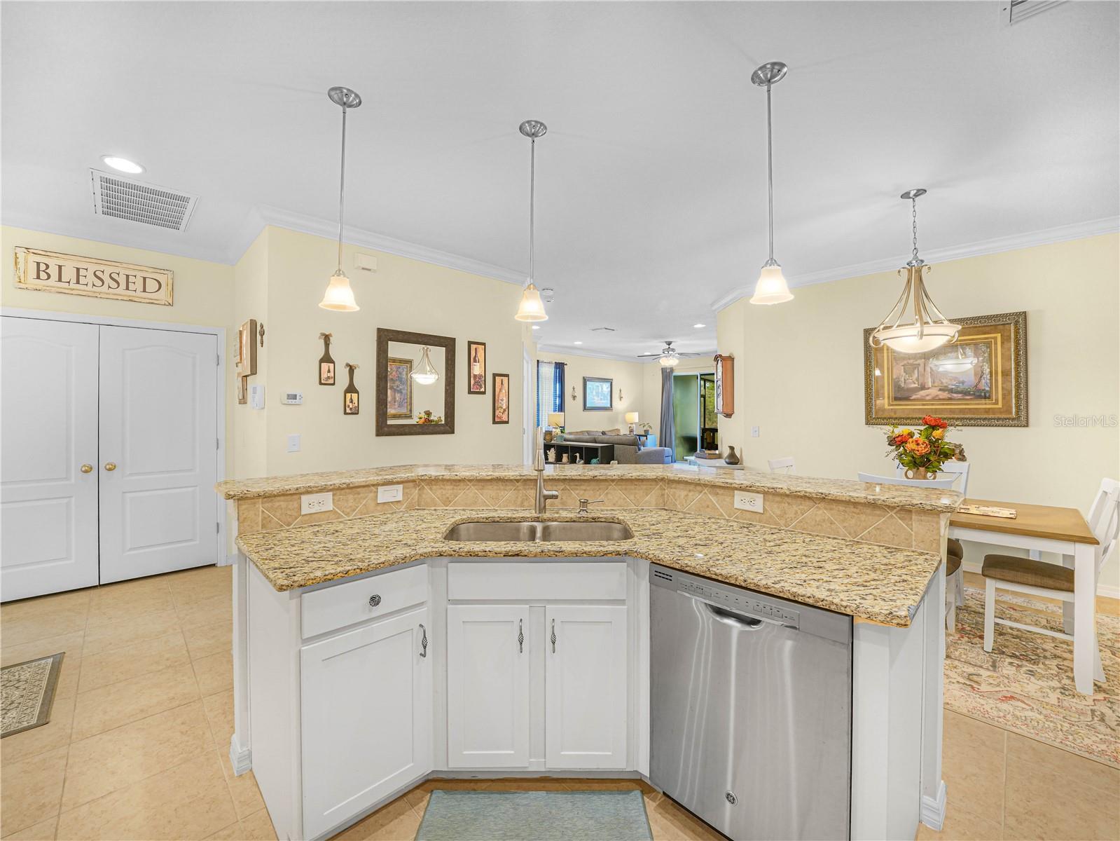 7417 SURREY PINES DR, APOLLO BEACH, FL, 33572