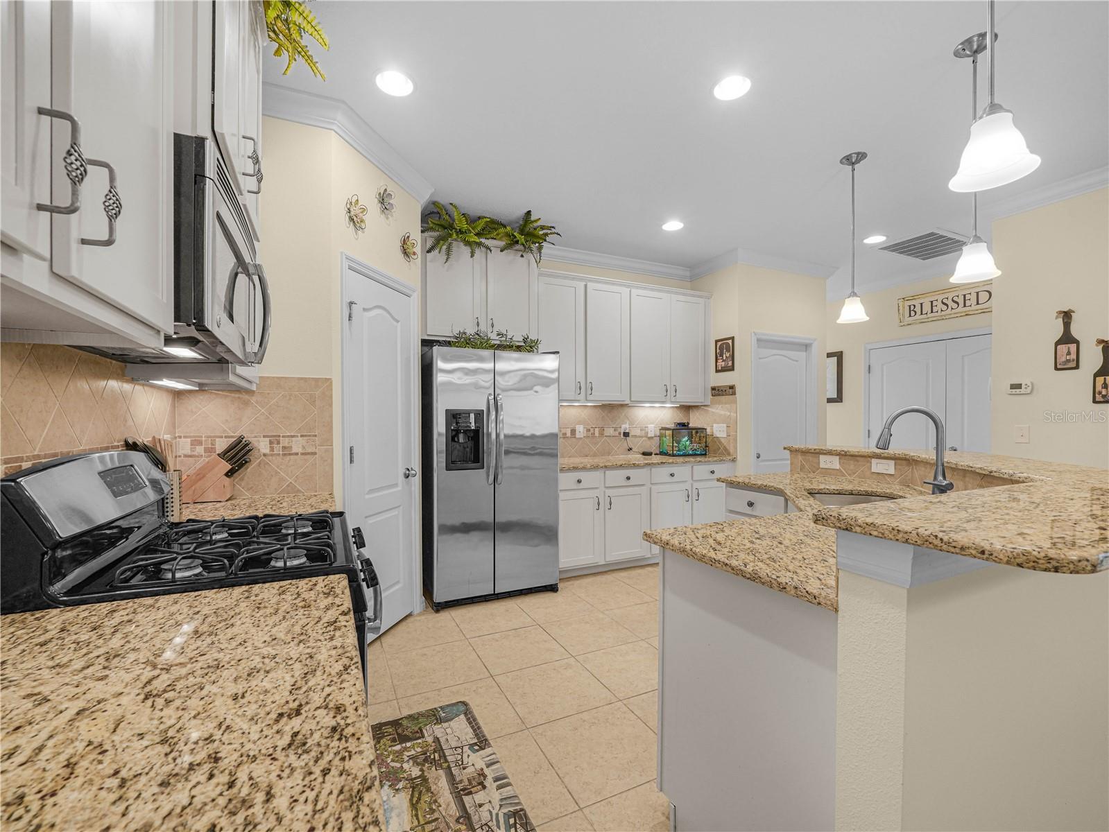 7417 SURREY PINES DR, APOLLO BEACH, FL, 33572