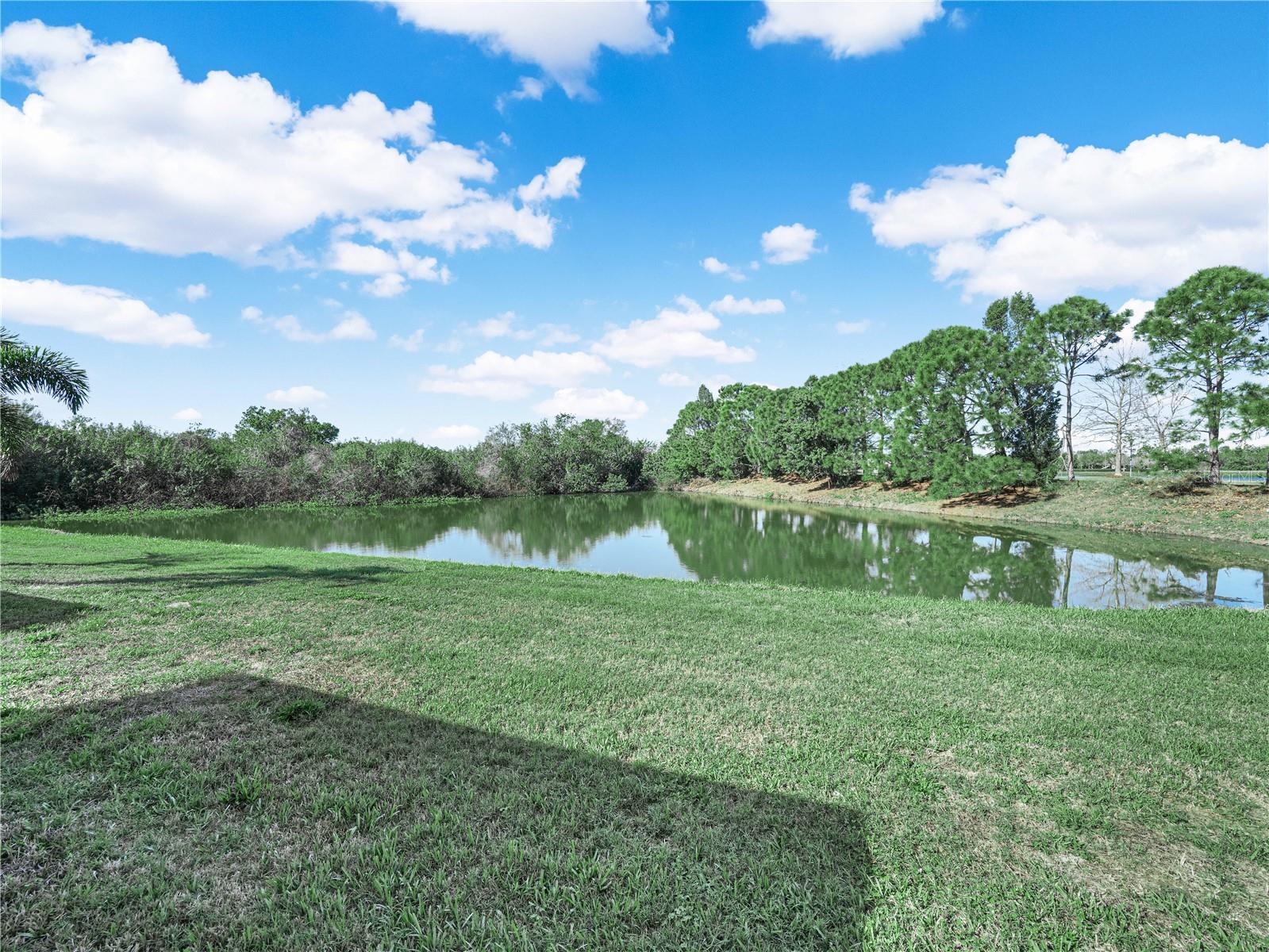 7417 SURREY PINES DR, APOLLO BEACH, FL, 33572