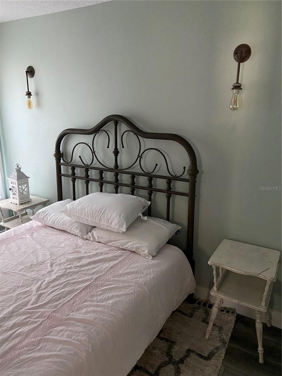 318 S CLAKE ST, DELAND, FL, 32720
