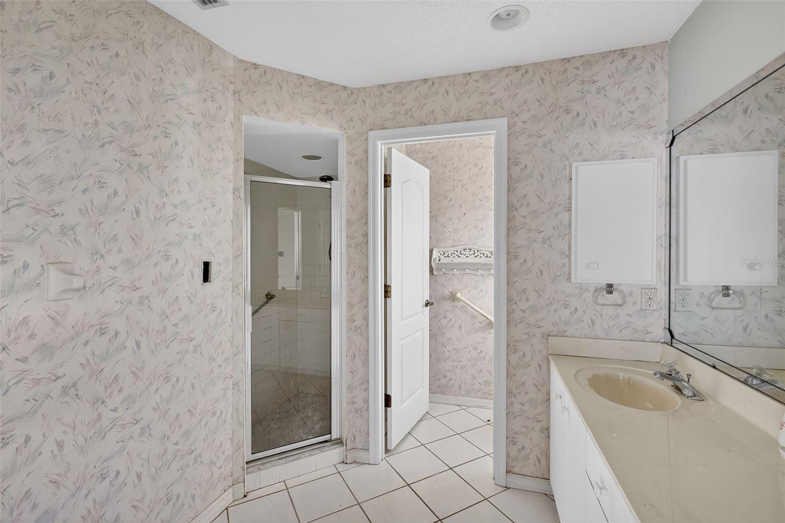 1803 ASHLEY DR, VENICE, FL, 34292