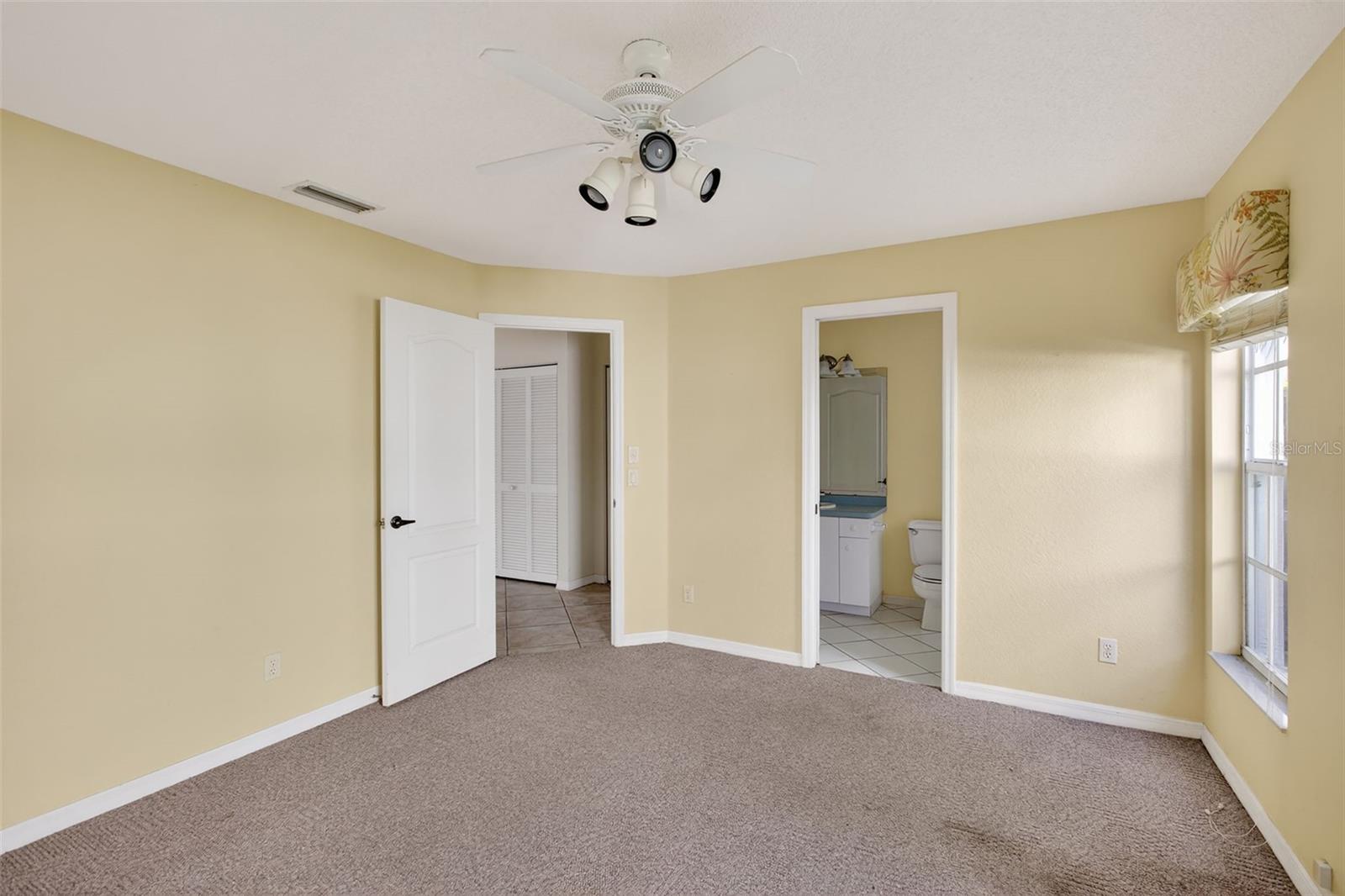 1803 ASHLEY DR, VENICE, FL, 34292