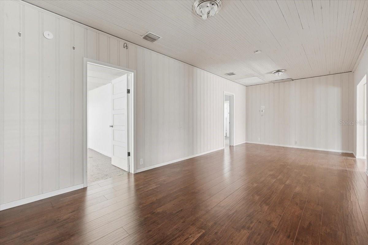 506 COMMONWEALTH AVE SW, POLK CITY, FL, 33868