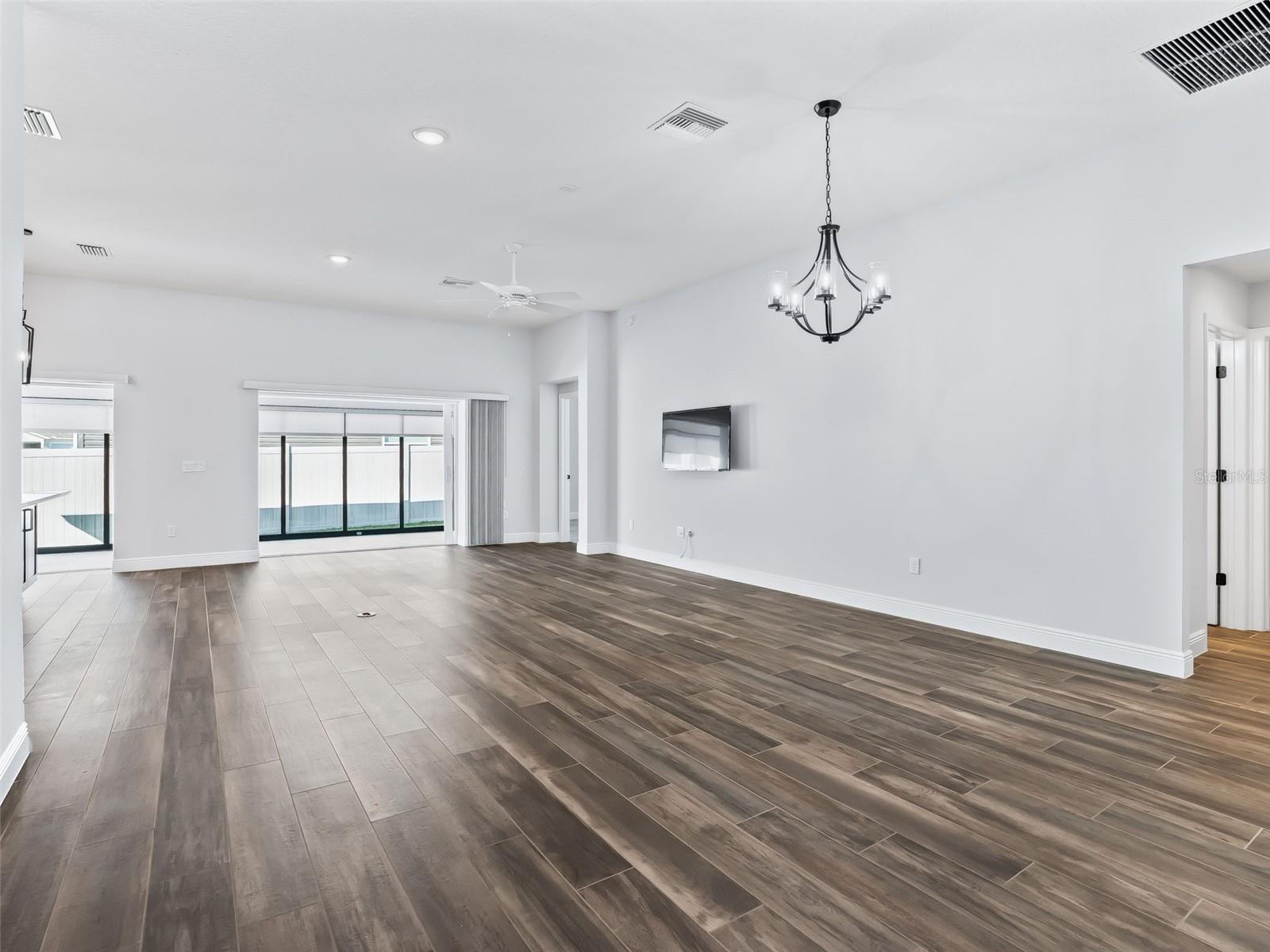 5716 MELVIN DR, THE VILLAGES, FL, 32163