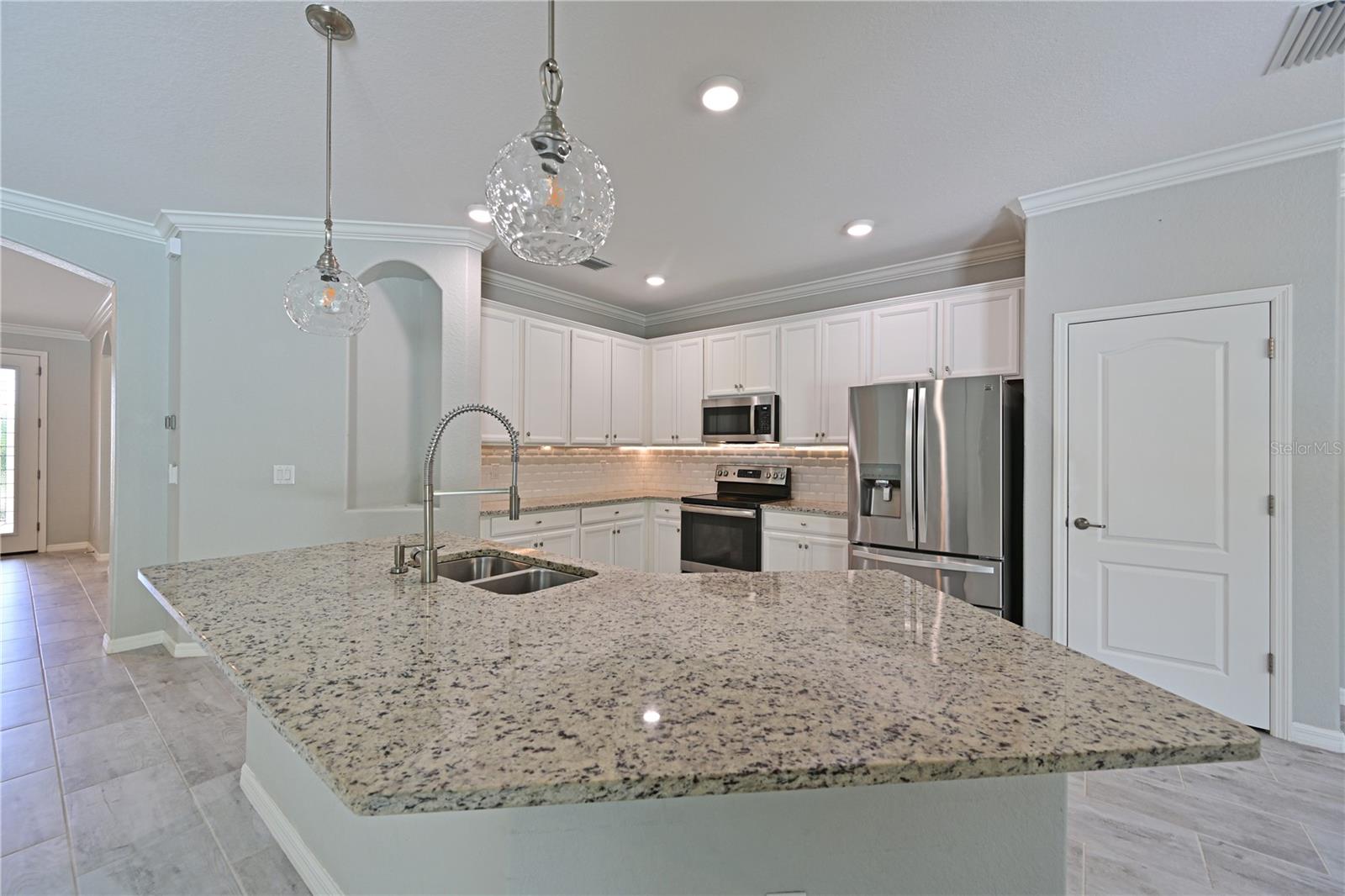 706 ACACIA CT, BRADENTON, FL, 34212