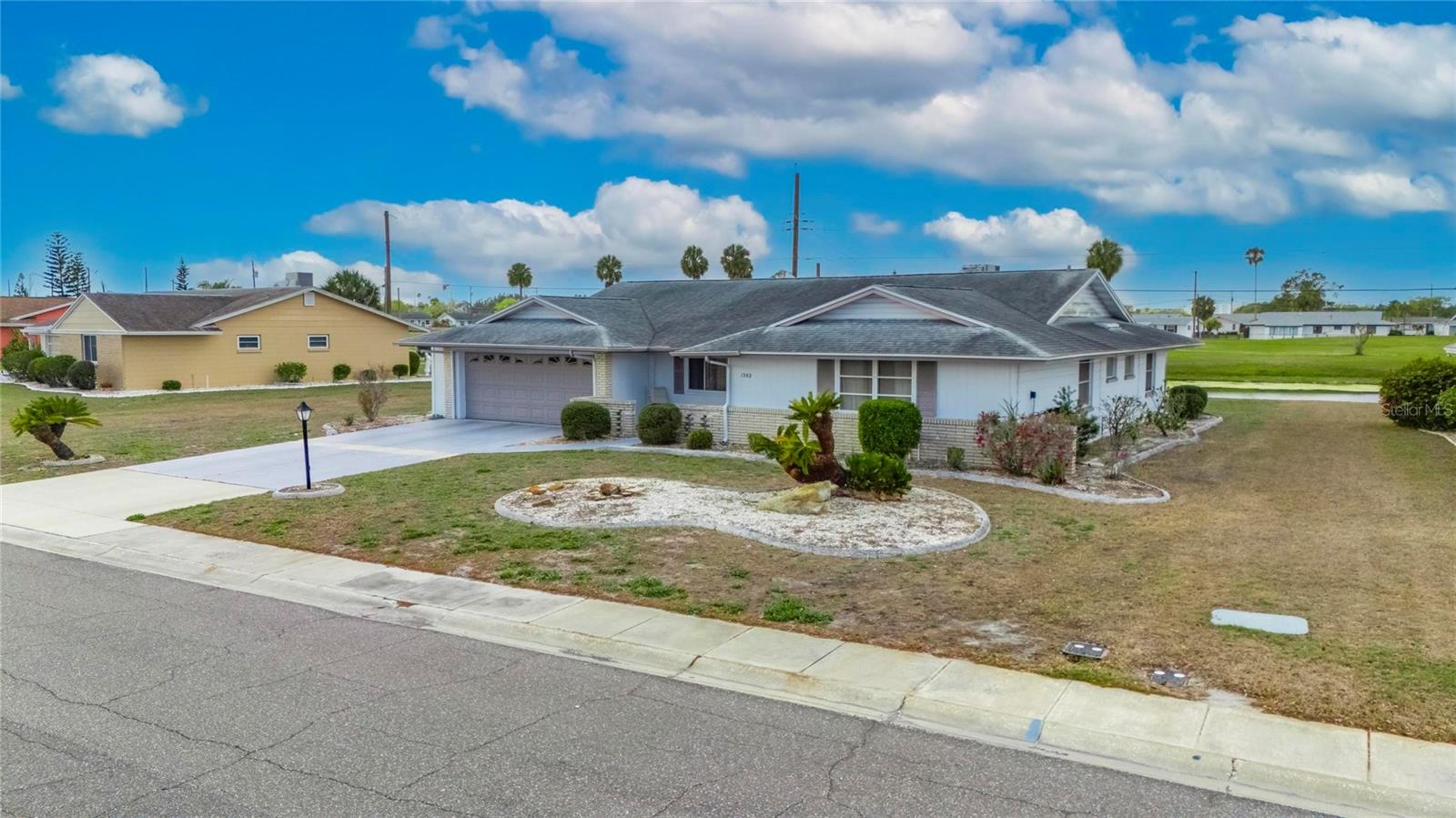 1302 DESERT HILLS DR, SUN CITY CENTER, FL, 33573