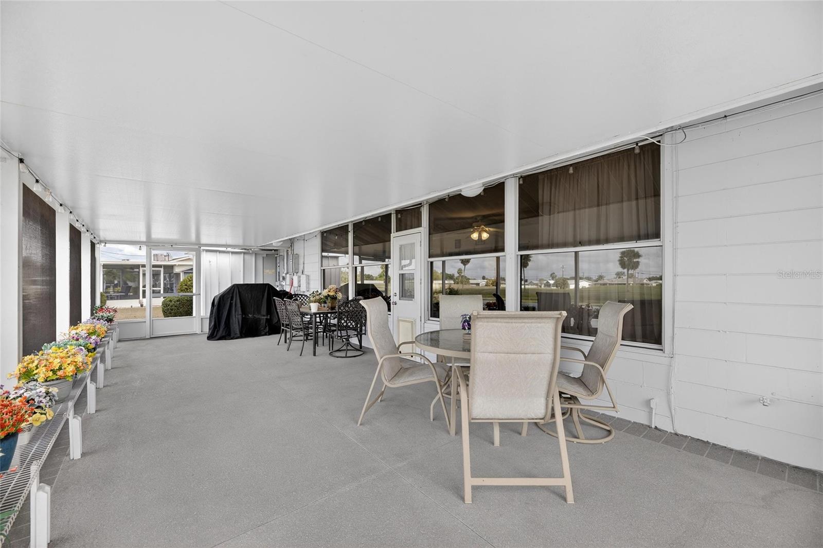 1302 DESERT HILLS DR, SUN CITY CENTER, FL, 33573