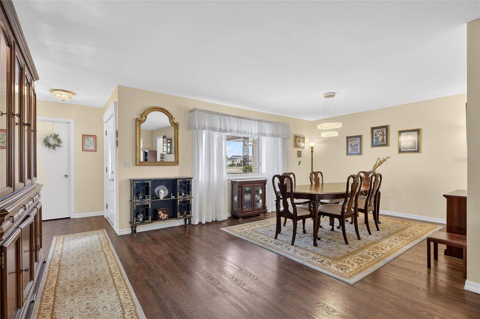 1302 DESERT HILLS DR, SUN CITY CENTER, FL, 33573