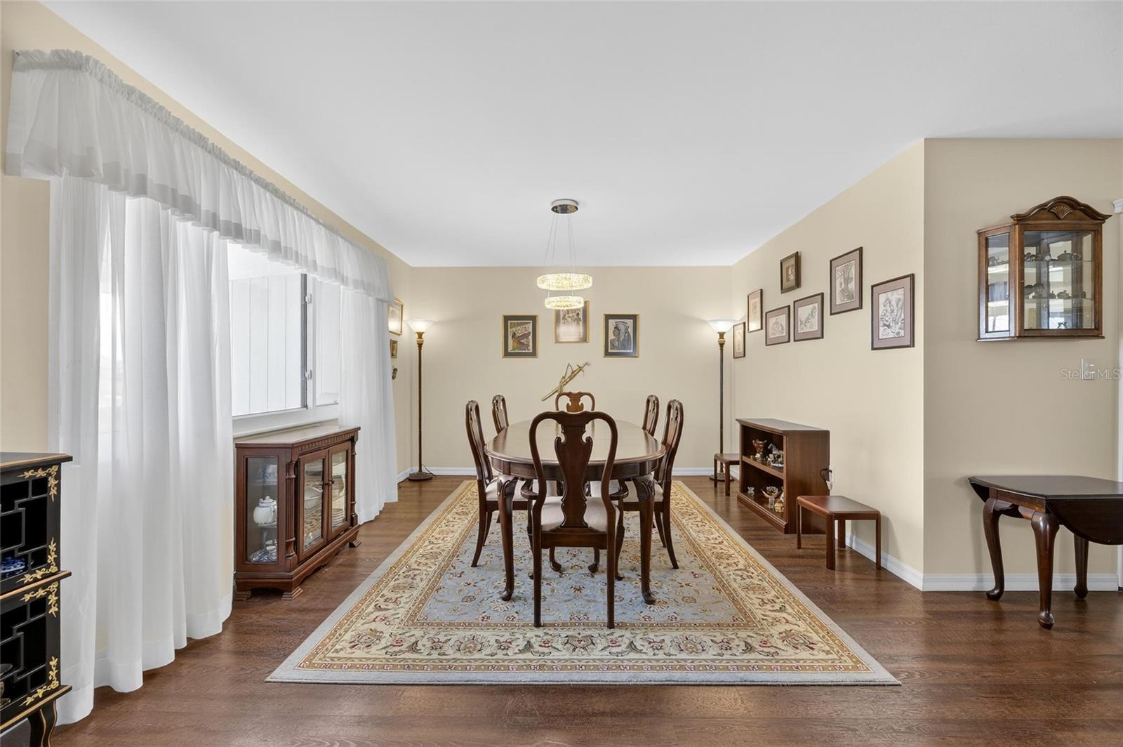 1302 DESERT HILLS DR, SUN CITY CENTER, FL, 33573
