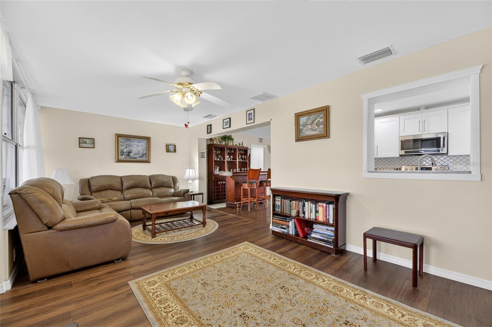 1302 DESERT HILLS DR, SUN CITY CENTER, FL, 33573