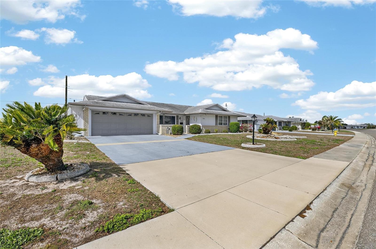 1302 DESERT HILLS DR, SUN CITY CENTER, FL, 33573