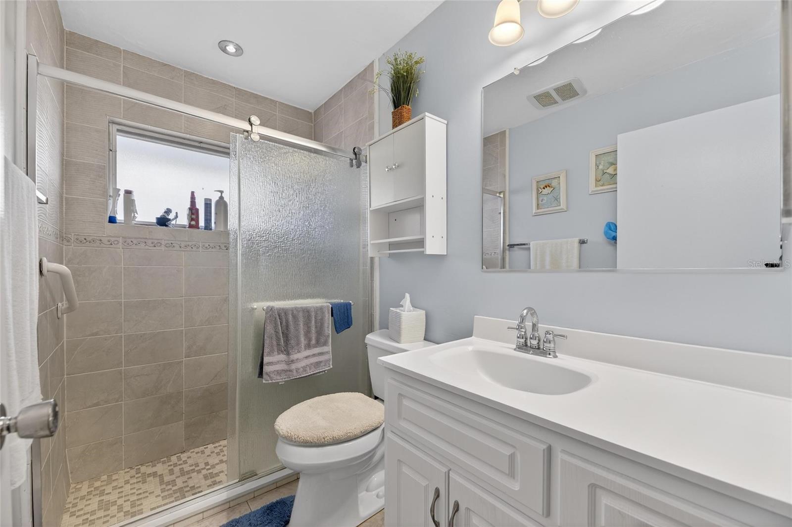 1302 DESERT HILLS DR, SUN CITY CENTER, FL, 33573