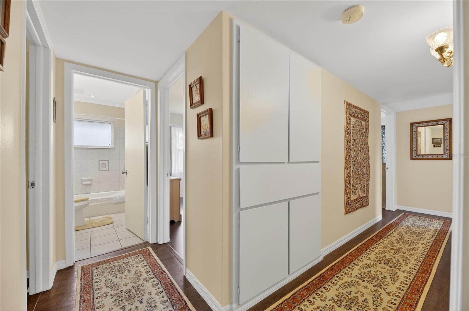 1302 DESERT HILLS DR, SUN CITY CENTER, FL, 33573