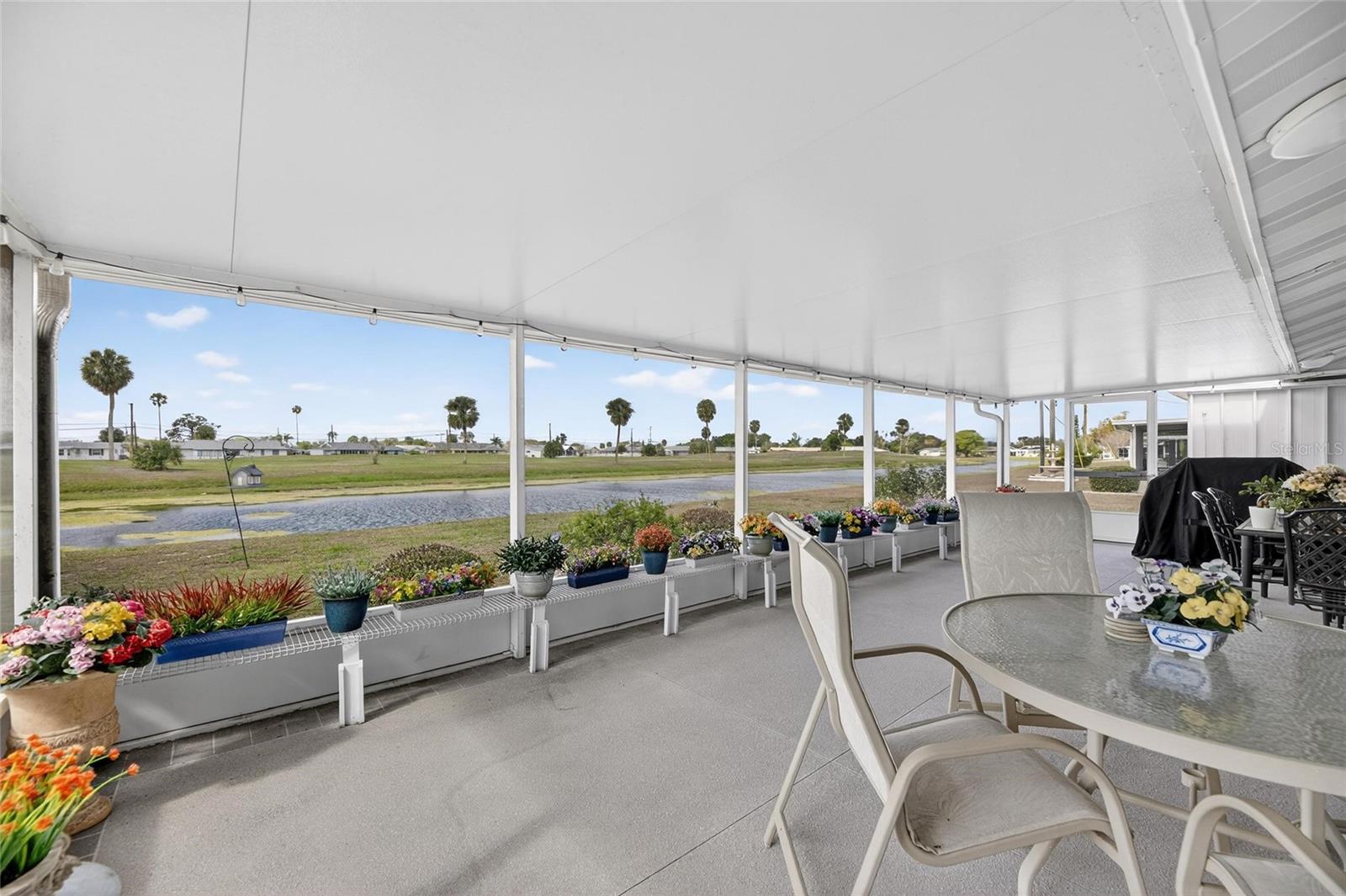 1302 DESERT HILLS DR, SUN CITY CENTER, FL, 33573