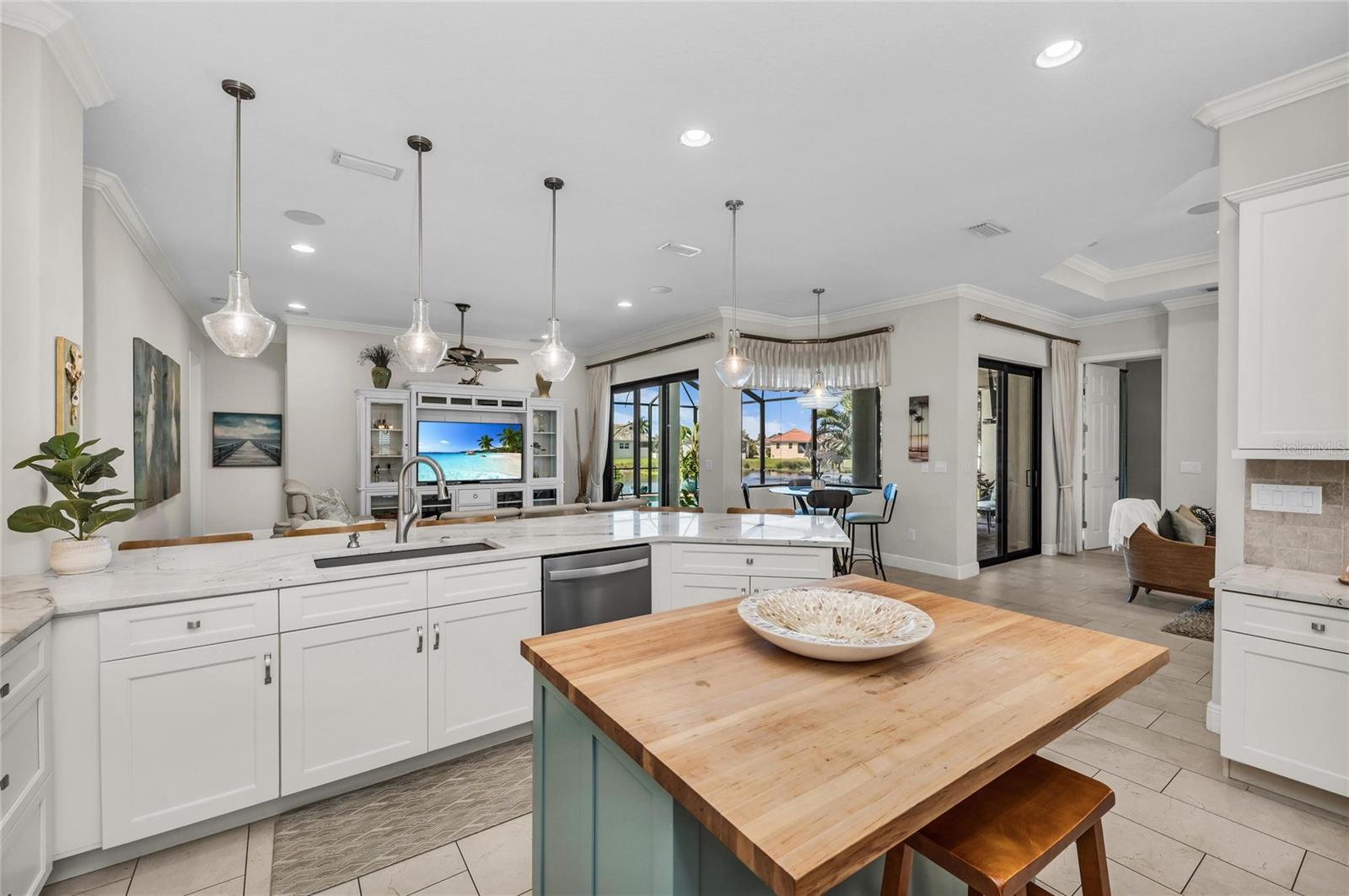 6224 SIGNATURE POINTE LN, BRADENTON, FL, 34210
