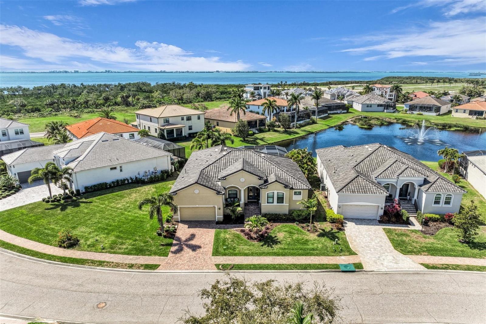 6224 SIGNATURE POINTE LN, BRADENTON, FL, 34210