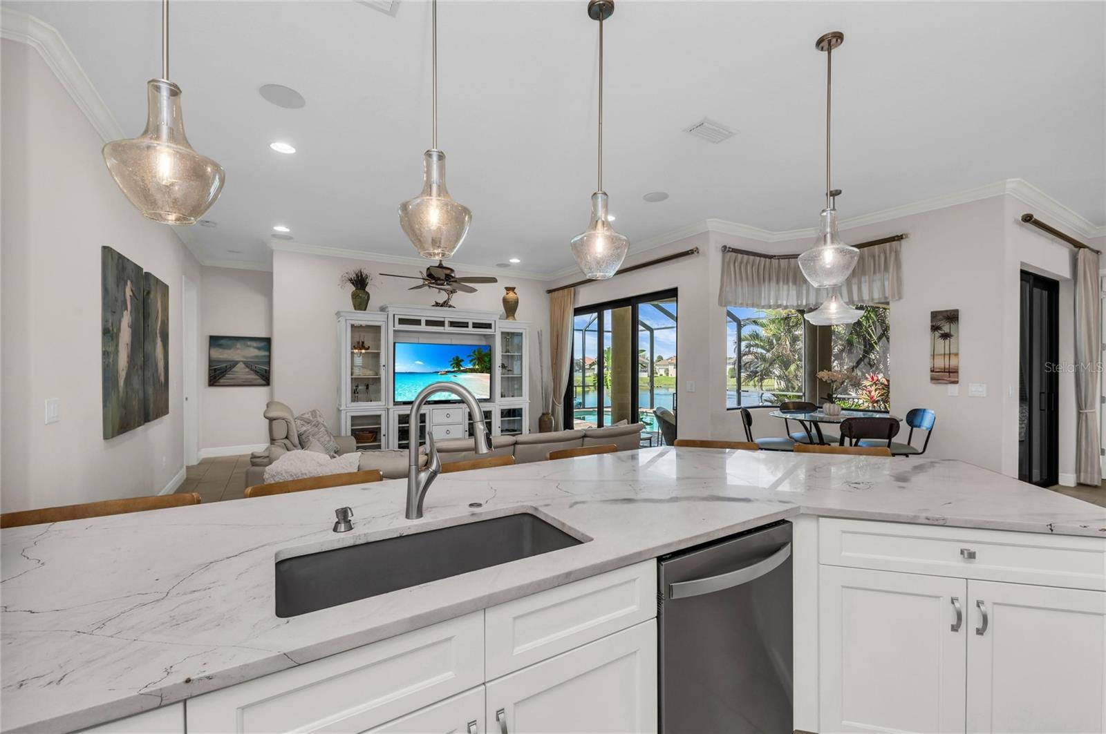 6224 SIGNATURE POINTE LN, BRADENTON, FL, 34210