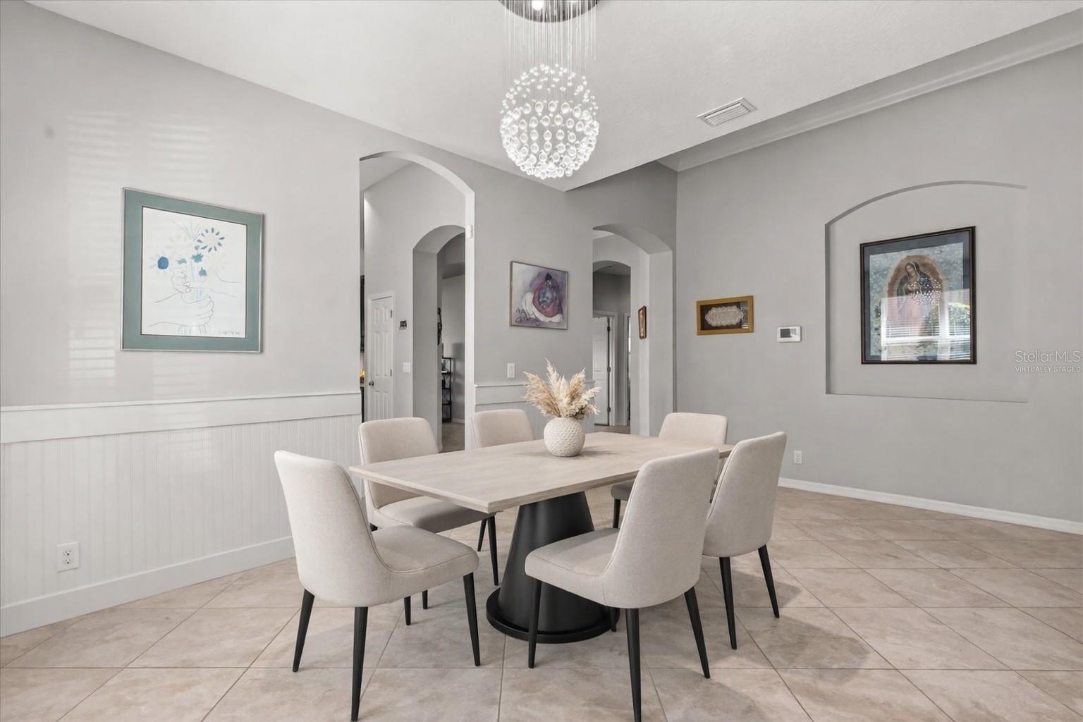 Formal Dinning area -Virtually Staged