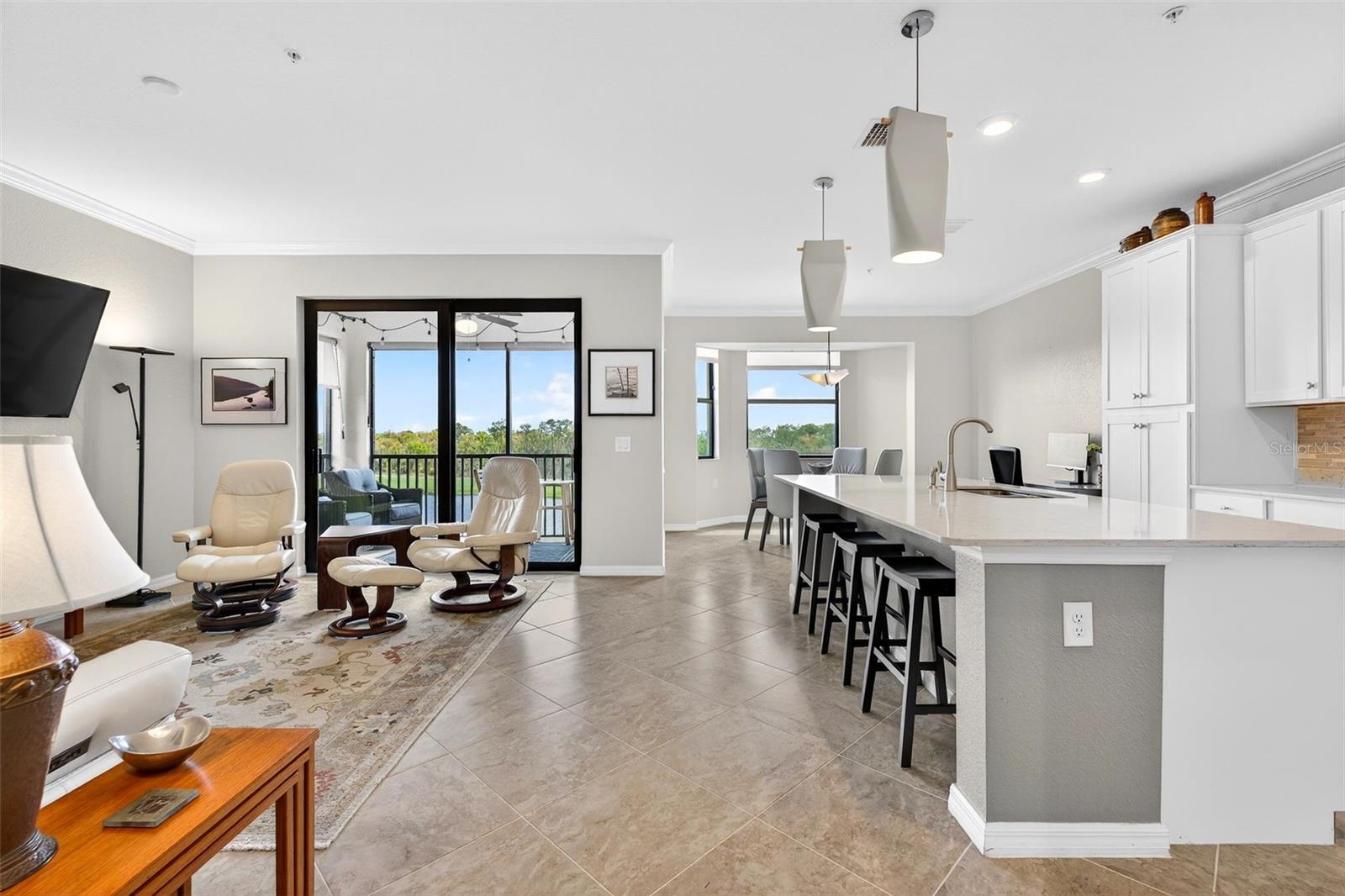 17520 GAWTHROP DR #401, LAKEWOOD RANCH, FL, 34211