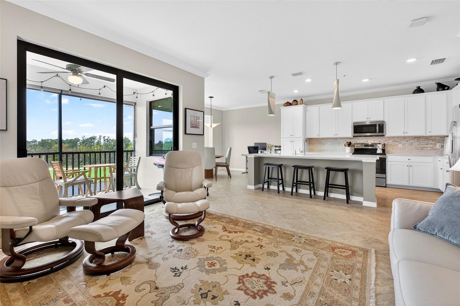 17520 GAWTHROP DR #401, LAKEWOOD RANCH, FL, 34211