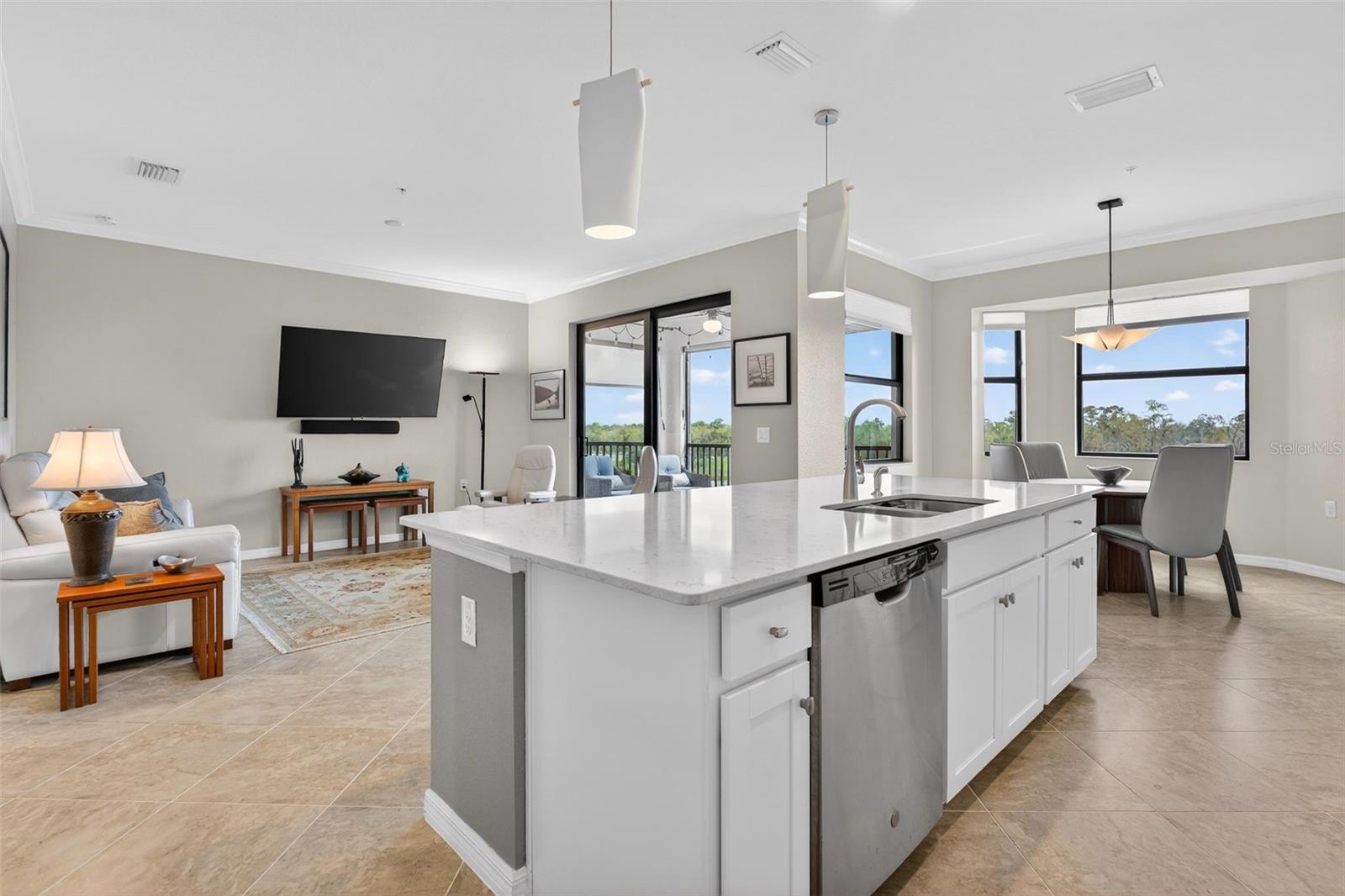 17520 GAWTHROP DR #401, LAKEWOOD RANCH, FL, 34211