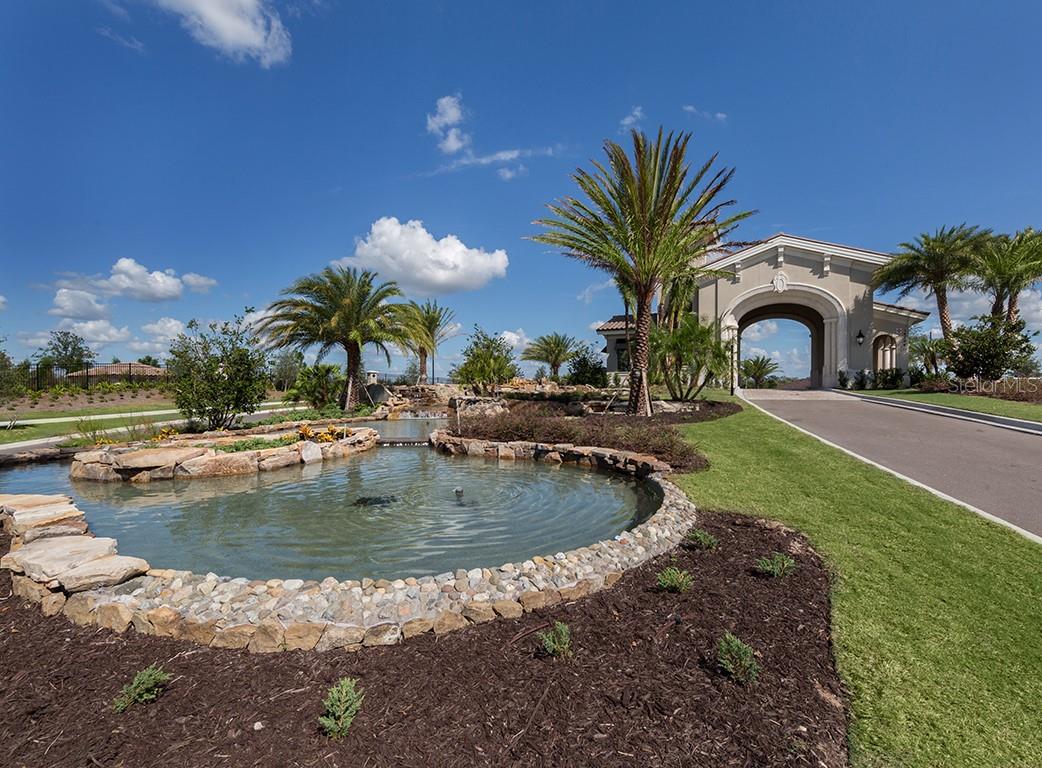 17520 GAWTHROP DR #401, LAKEWOOD RANCH, FL, 34211