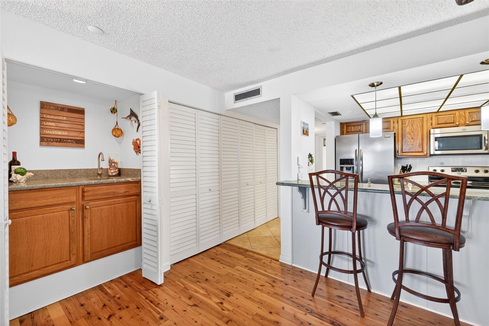 19010 GULF BLVD #101, INDIAN SHORES, FL, 33785