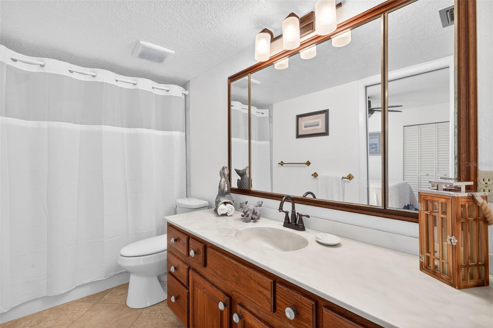 19010 GULF BLVD #101, INDIAN SHORES, FL, 33785