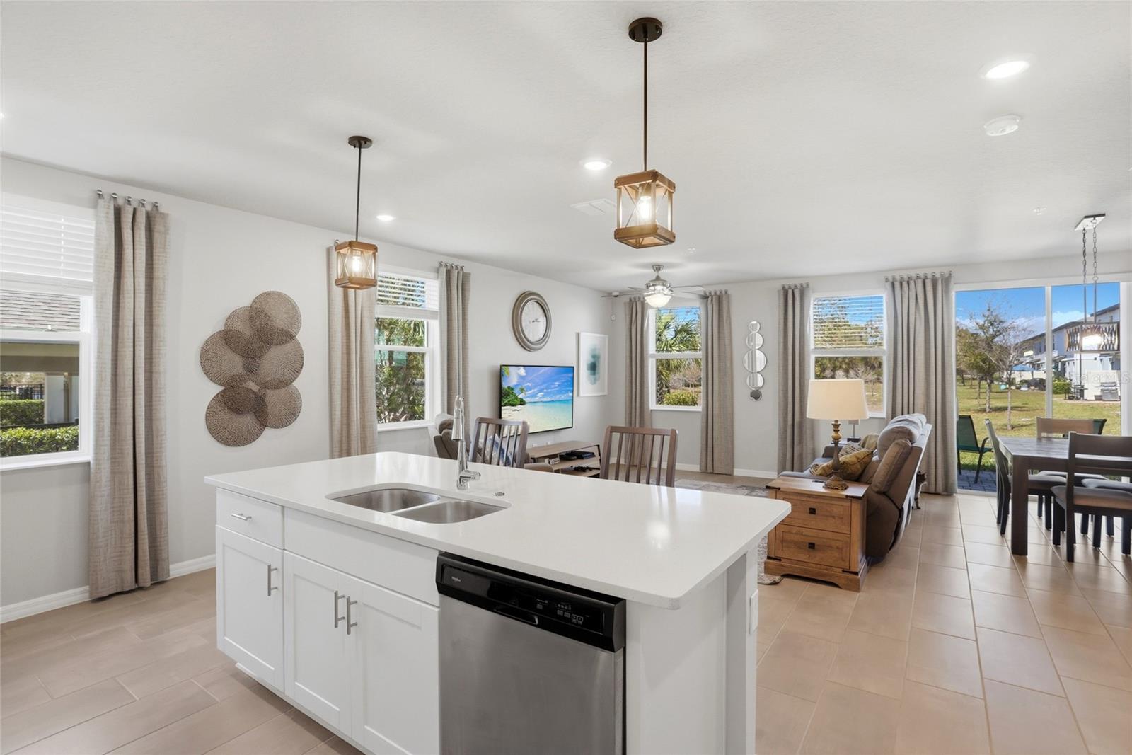 1123 DESERT CANDLE DR, OCOEE, FL, 34761