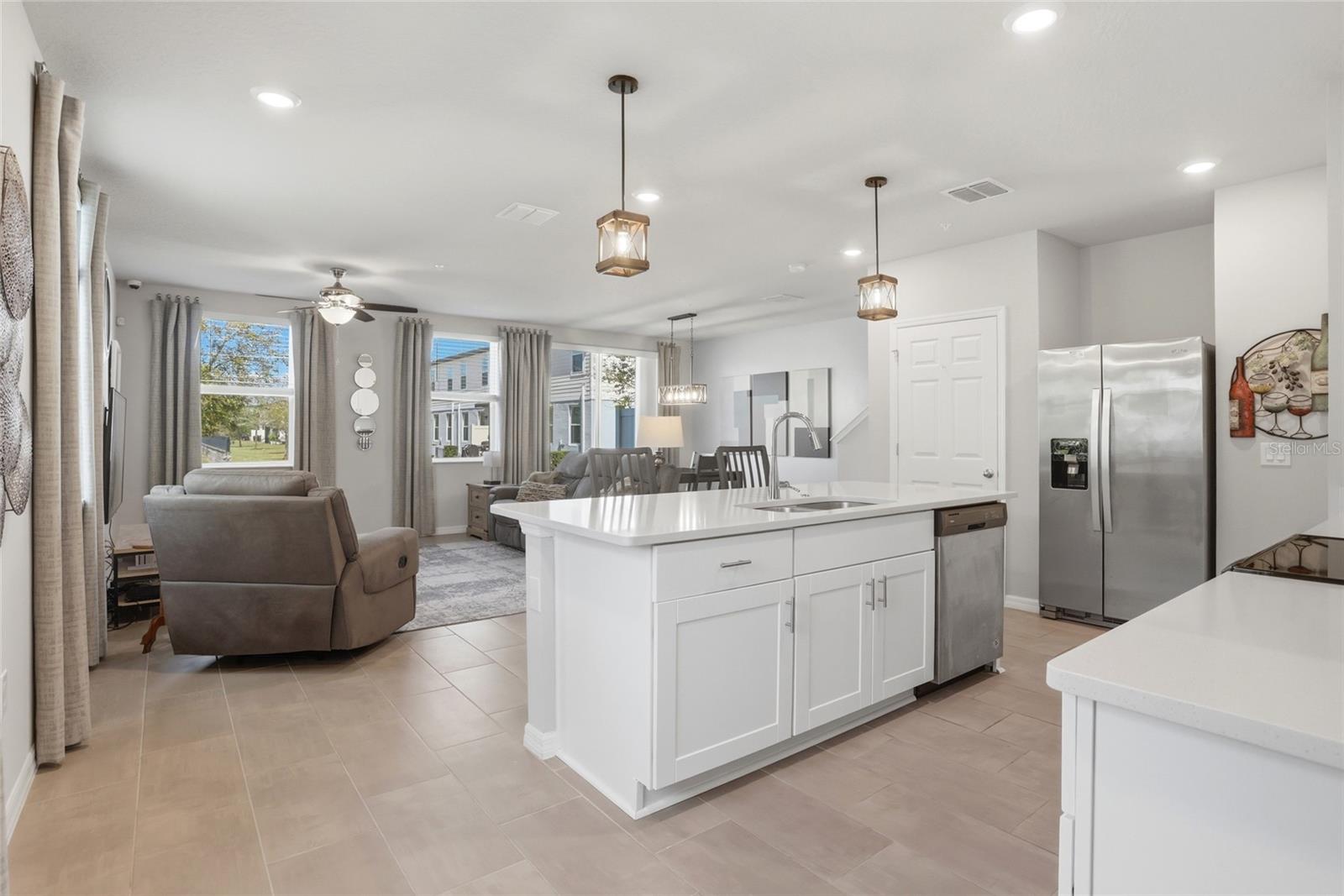 1123 DESERT CANDLE DR, OCOEE, FL, 34761