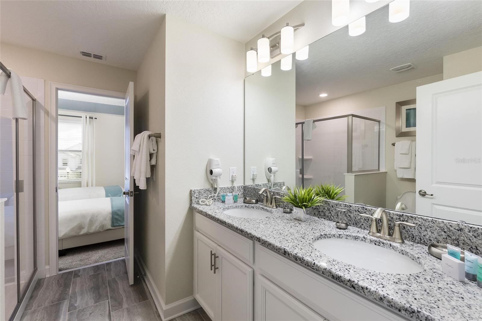 9045 STINGER DR, DAVENPORT, FL, 33896