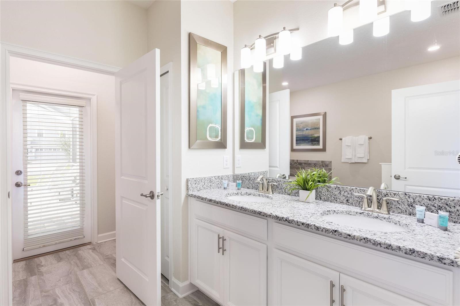 9045 STINGER DR, DAVENPORT, FL, 33896