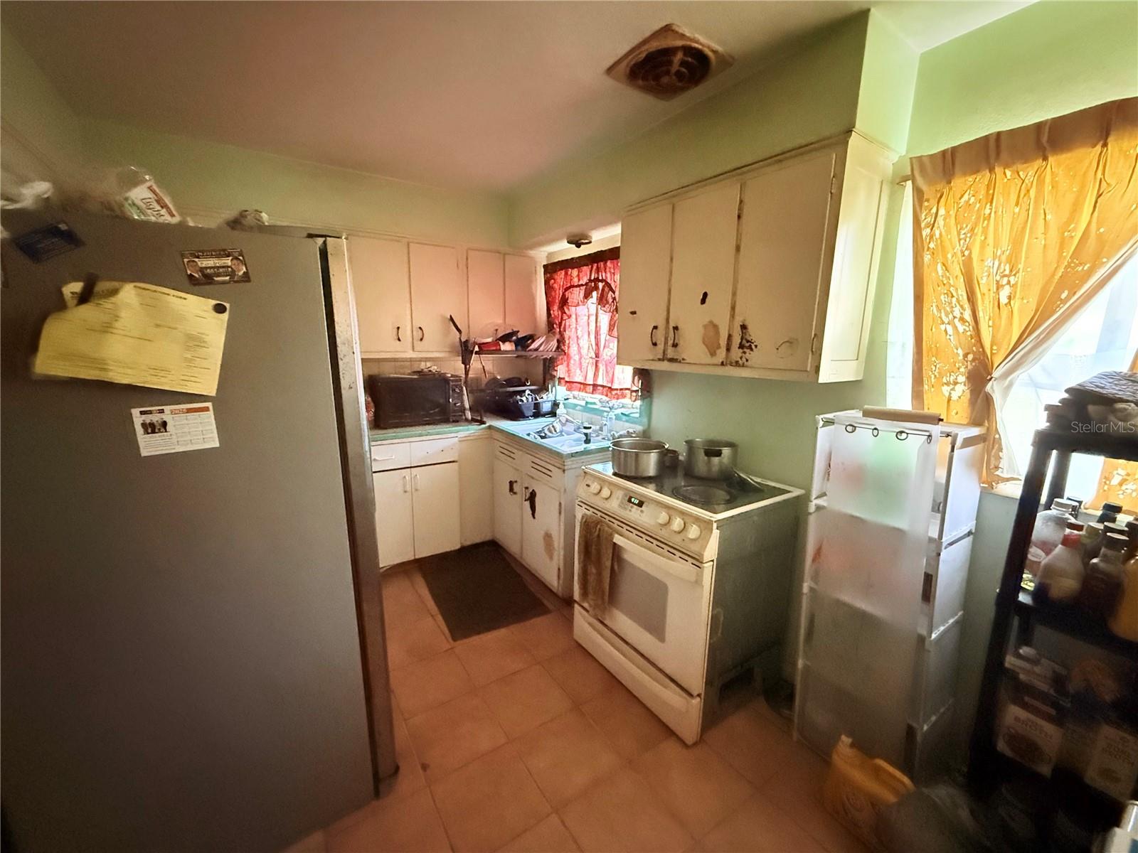 1600 27TH AVE S, ST PETERSBURG, FL, 33712