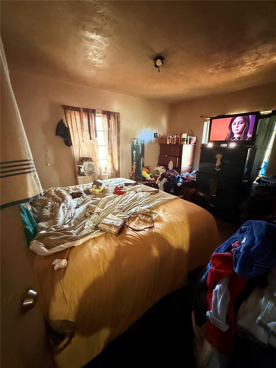 1600 27TH AVE S, ST PETERSBURG, FL, 33712