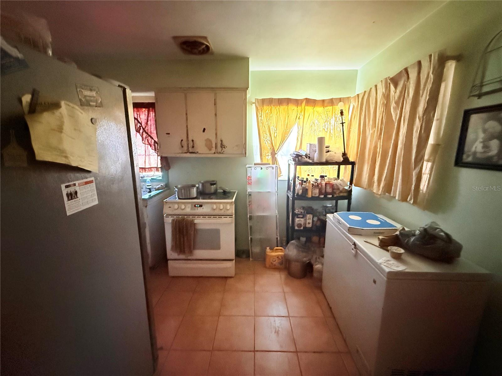 1600 27TH AVE S, ST PETERSBURG, FL, 33712