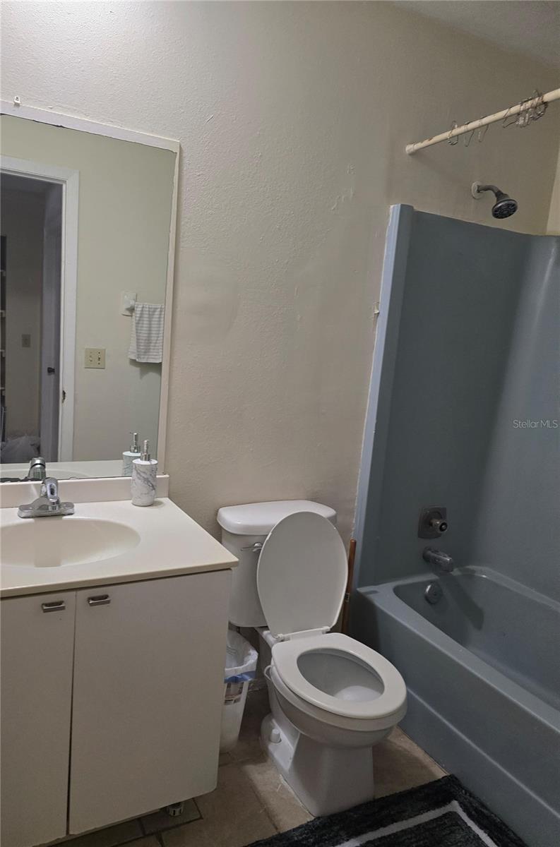 208 58TH AVE E, BRADENTON, FL, 34203