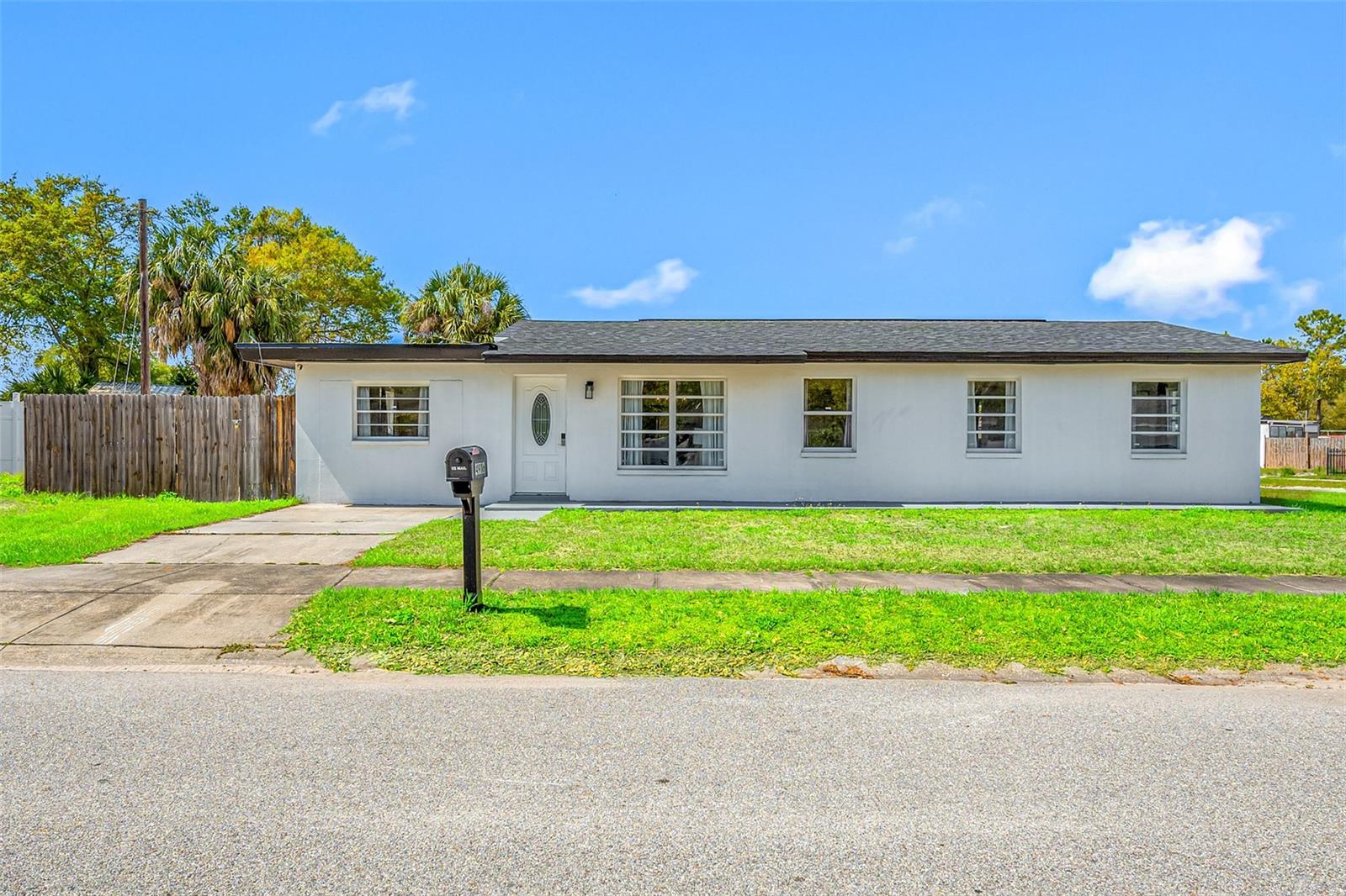 4916 CARLYLE RD, TAMPA, FL, 33615