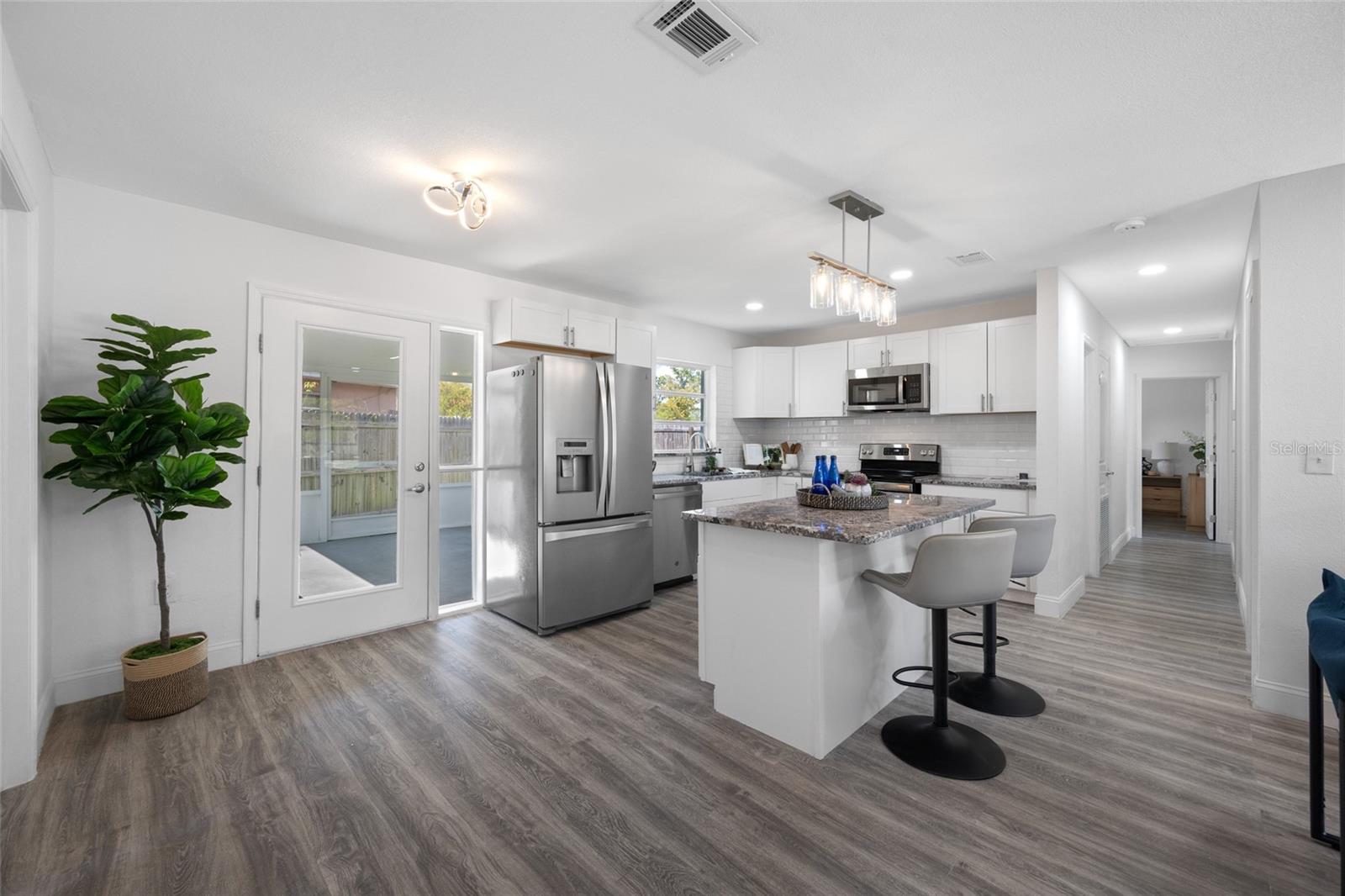 4916 CARLYLE RD, TAMPA, FL, 33615