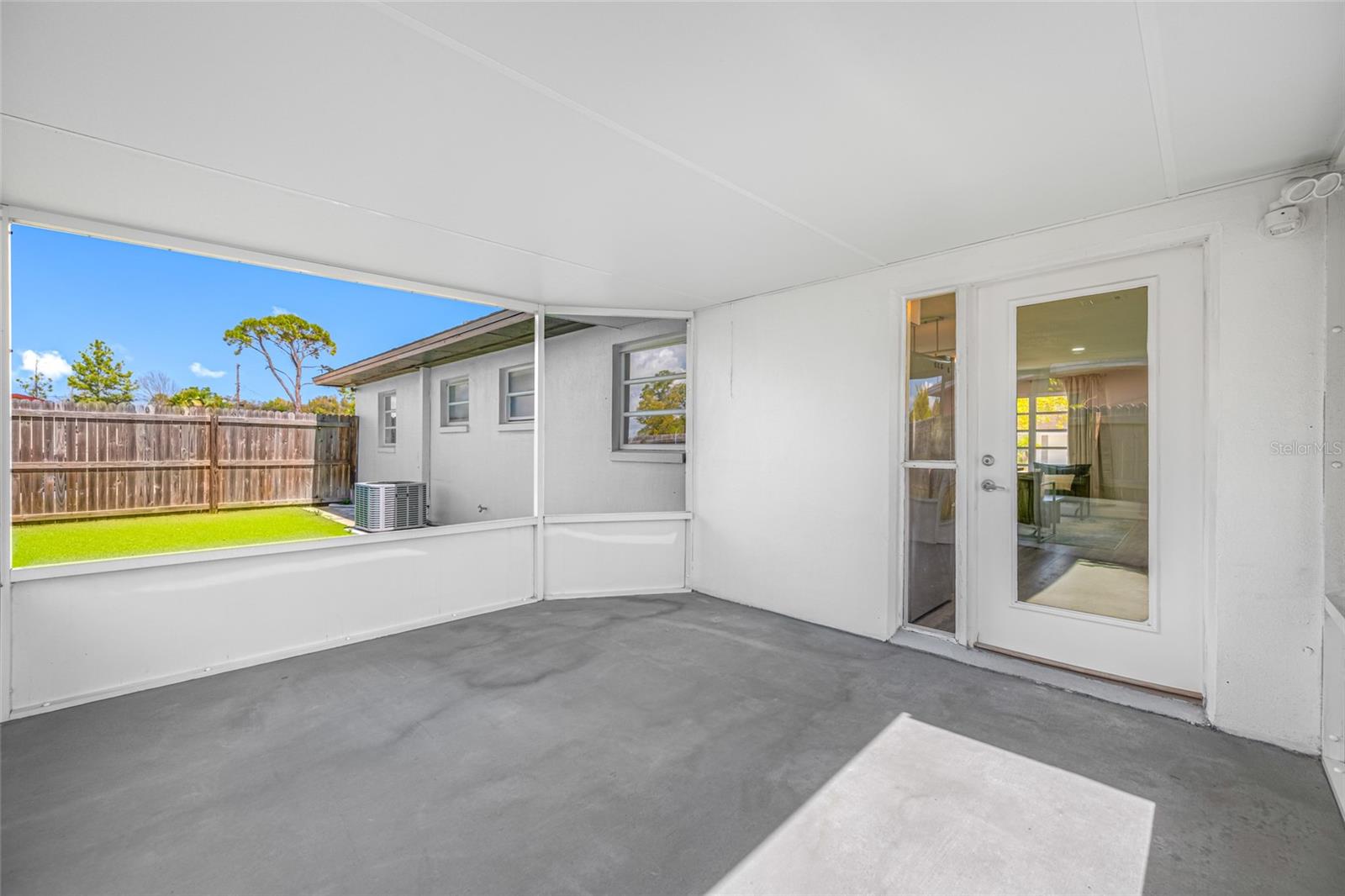 4916 CARLYLE RD, TAMPA, FL, 33615